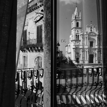 Appartamenti Piazza Duomo Acireale Buitenkant foto